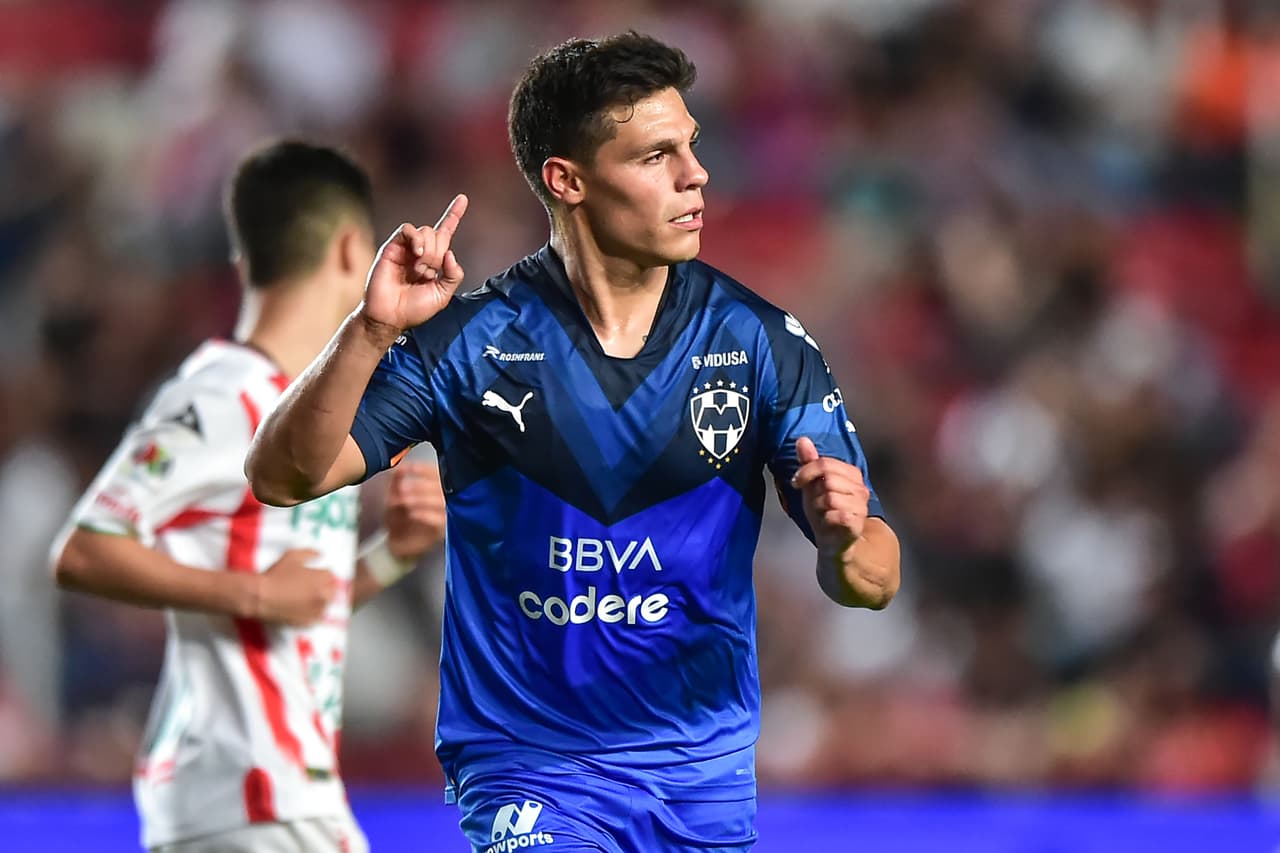 Con goles de Rodrigo Aguirre y Ponchito González, Monterrey vino de atrás para vencer 1-2 al Necaxa y treparse de forma momentánea en la cima del Apertura 2022.