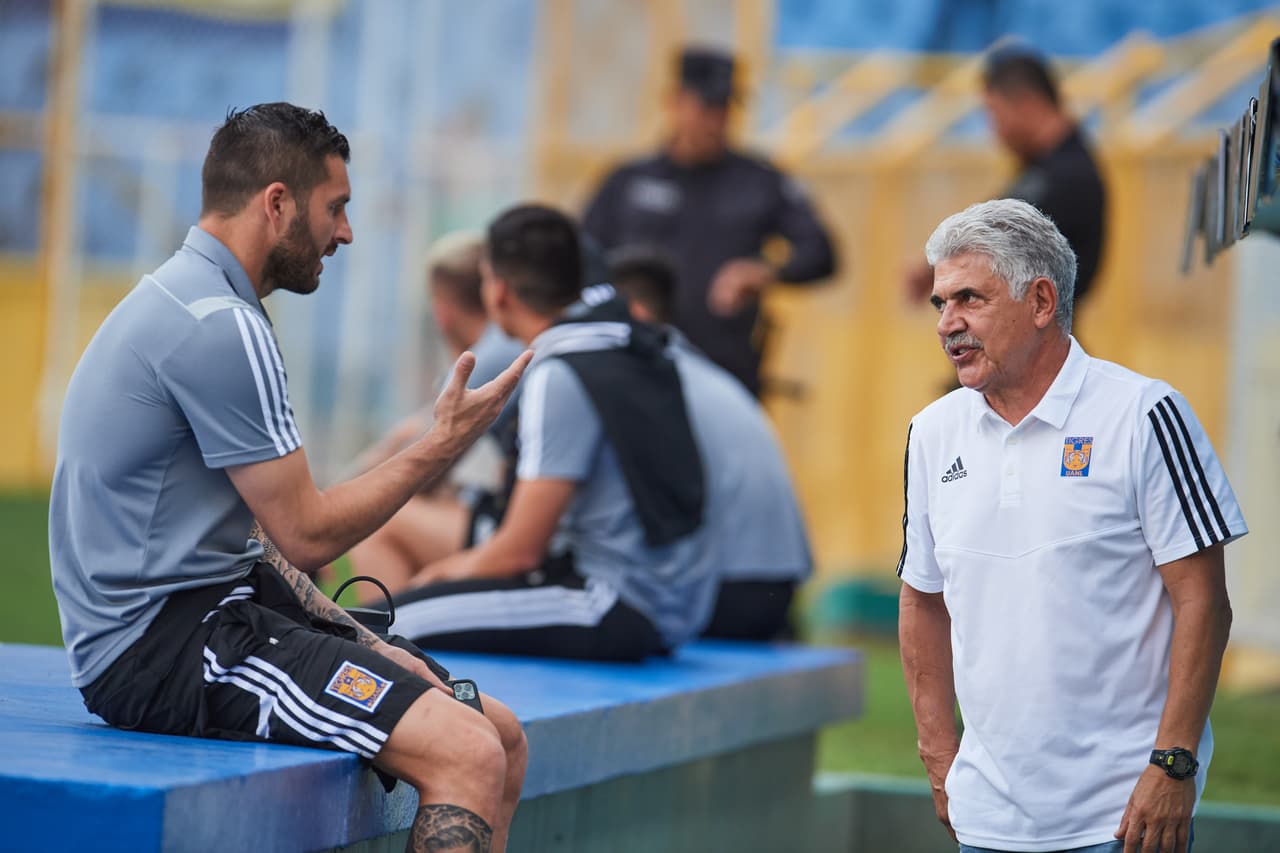 ¡Elogios a Gignac y 'Tuca' Ferretti de figuras mundiales!