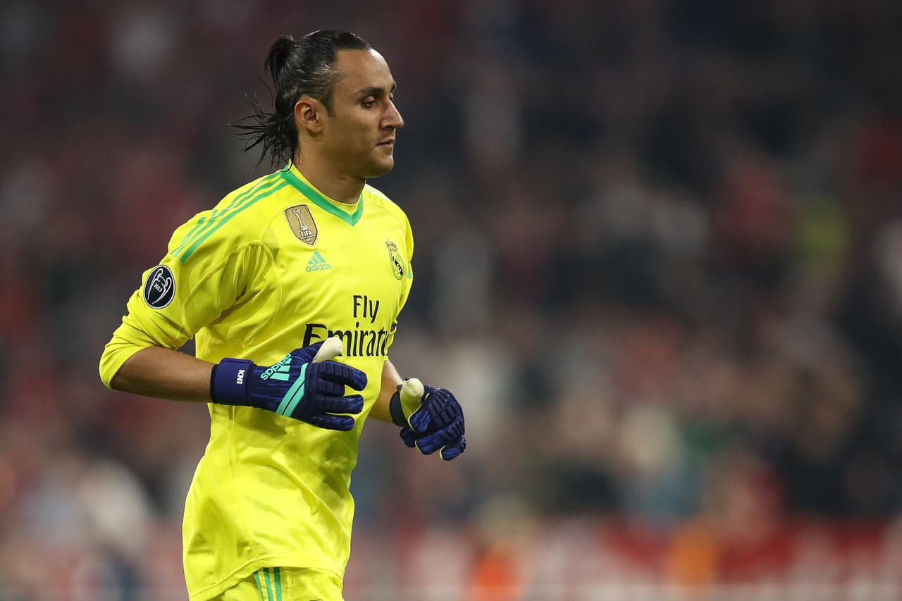 MUNICH, GERMANY - APRIL 25: Keylor Navas #1 of Real Madrid reacts during the UEFA Champions League Semi Final First Leg match between Bayern Muenchen and Real Madrid at the Allianz Arena on April 25, 2018 in Munich, Germany. (Photo by Maja Hitij/Bongarts/Getty Images)