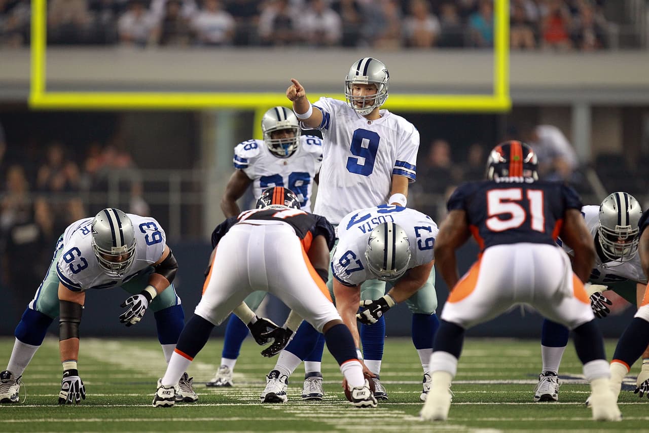 ARLINGTON, TX - AUGUST 11: Tony Romo #9 of the Dallas Cowboys at Cowboys Stadium on August 11, 2011 in Arlington, Texas. (Photo by Ronald Martinez/Getty Images)