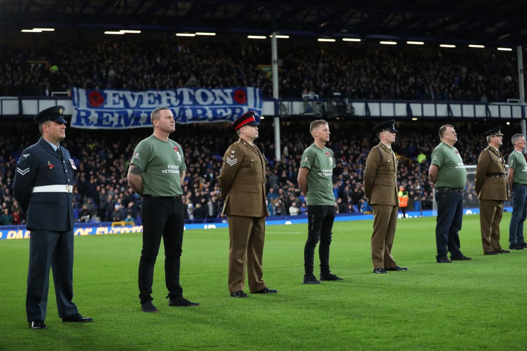 Soldados veteranos estuvieron presentes en el minuto de silencio.