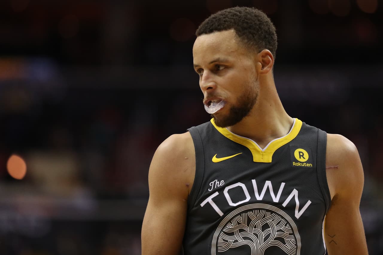 <b>Golden State Warriors - Stephen Curry: </b>91.4 millones de dólares