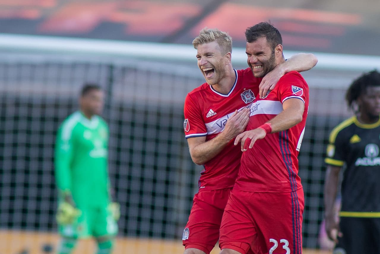 Nemanja Nikolic y sus goles no viajan a Hungría.