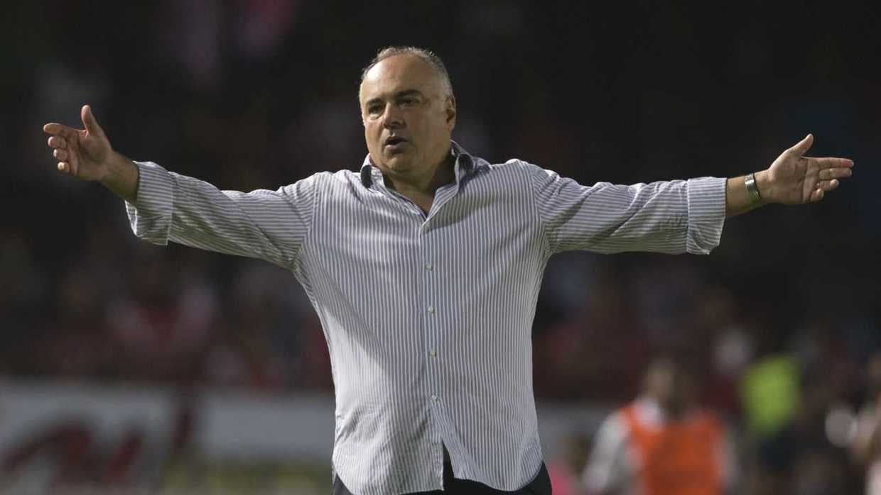 Memo Vázquez se fue molesto con el empate ante FC Juárez.