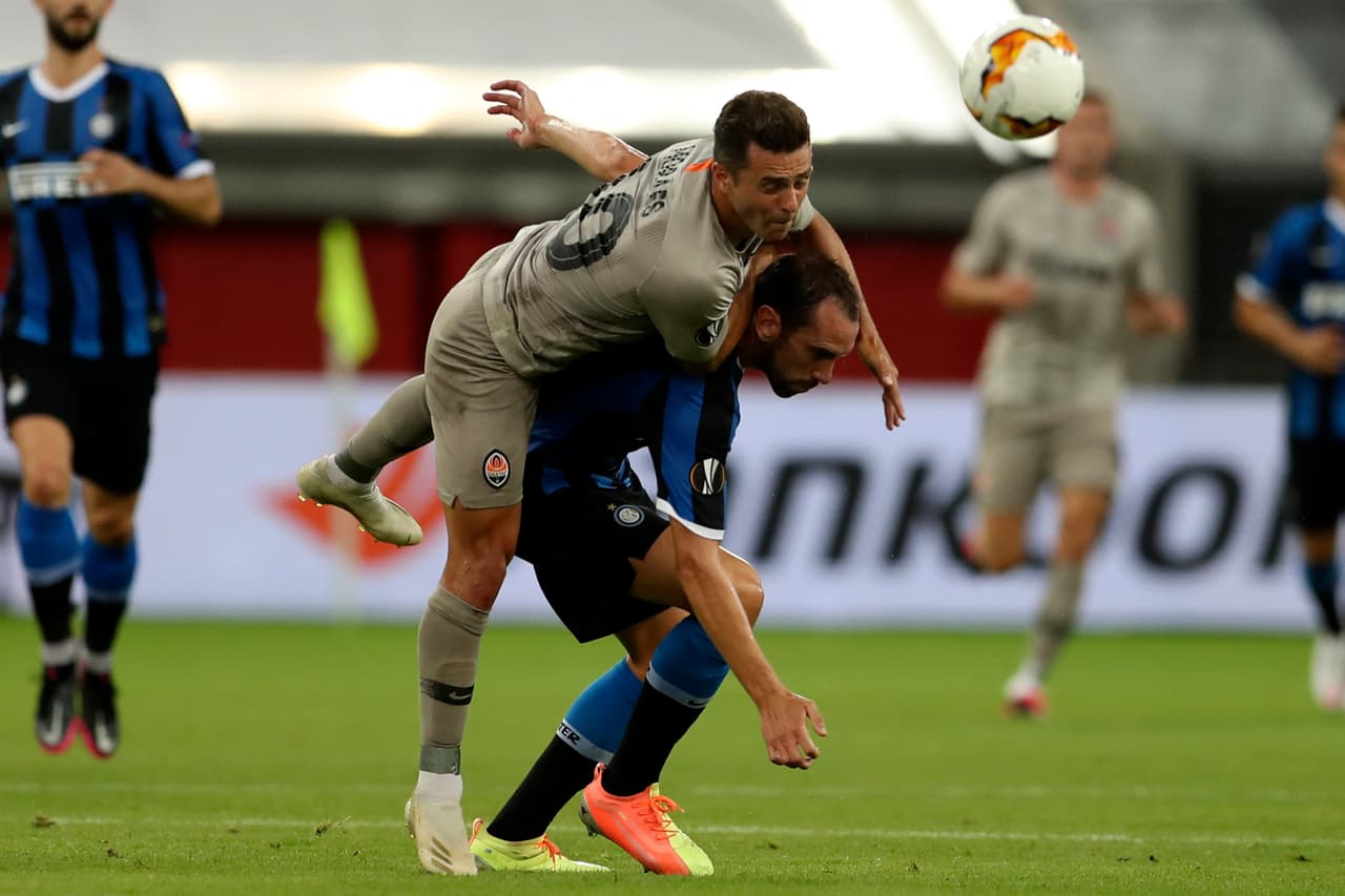 Pyatov se ha visto muy presionado y por ende ha caído en el error.