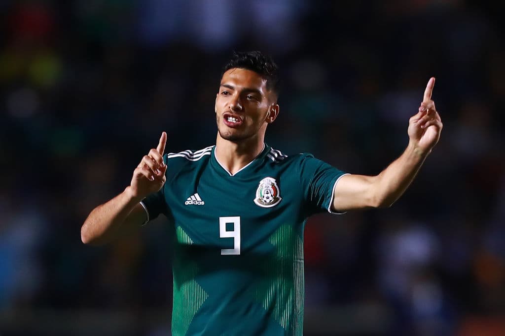 Con México, lleva 16 goles en 78 apariciones pero más que eso ha sido un ejemplo de los jóvenes que han llegado a la Selección Mexicana en estas últimas fechas.