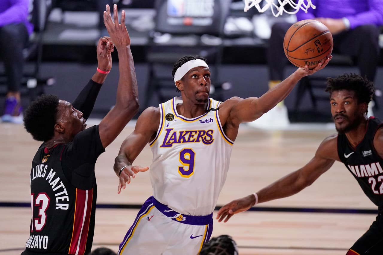 Los Lakers consiguen llevarse el sexto partido con un marcador de 106-93 sobre el Miami Heat, resuelven la serie y levantan el título número 17 de la franquicia.