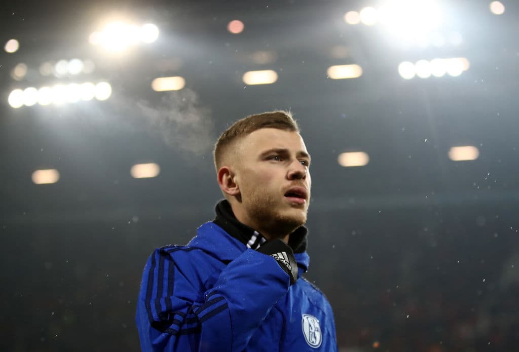 El alemán Max Meyer es el objetivo del Arsenal pues podría convertirse en un fichaje sin costo, pues el volante terminó contrato con Schalke 04. El técnico Unai Emery confía en lo que podría aportar.
