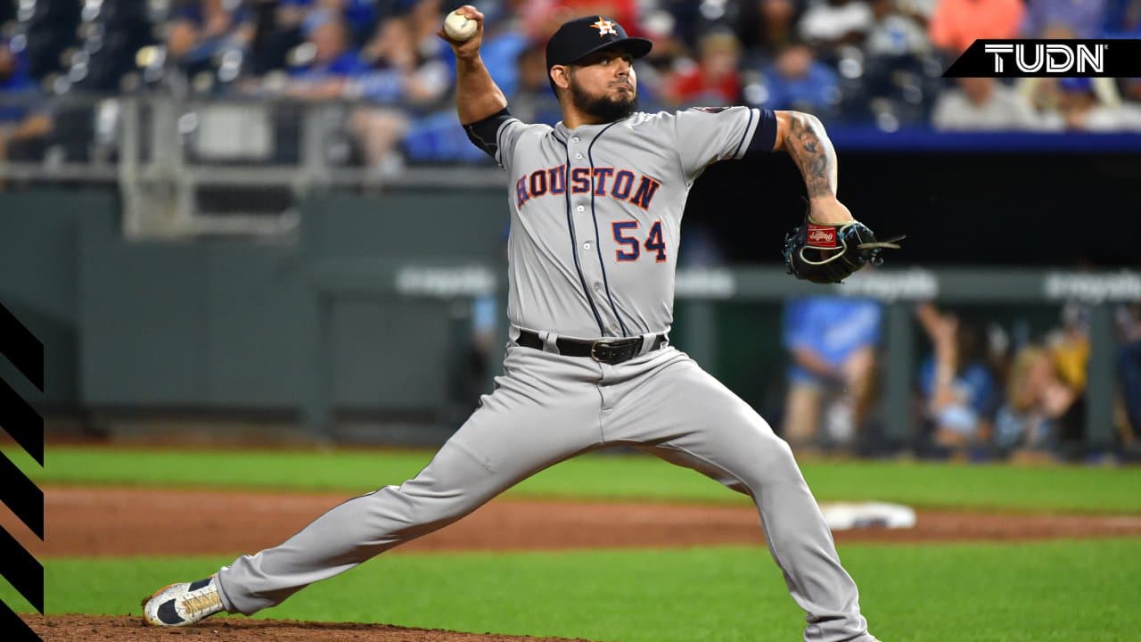 Reporteras acusan acoso de directivo que apoyaba a Roberto Osuna