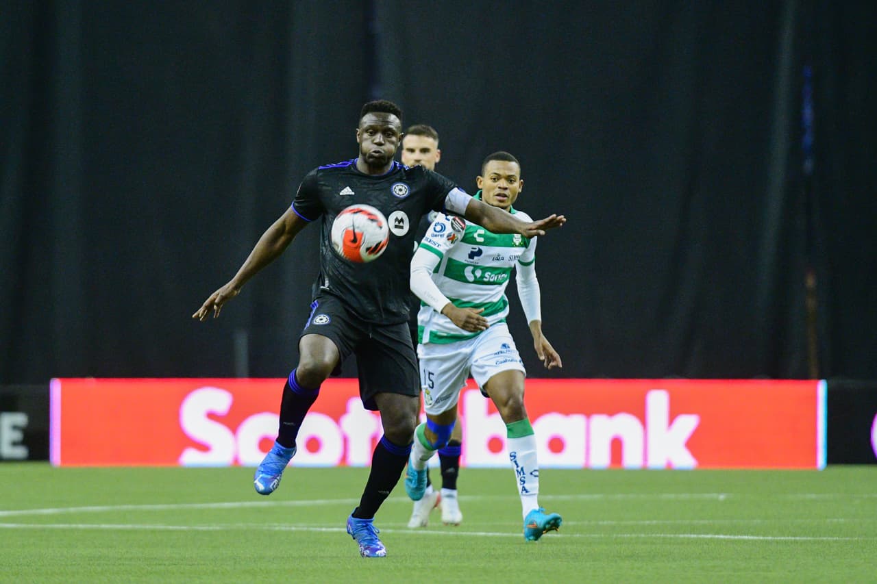 Montral sale con todo en su estadio, vence 3-0 a Santos y aseguran su plaza en los cuartos de final con un global a favor de 3-1.