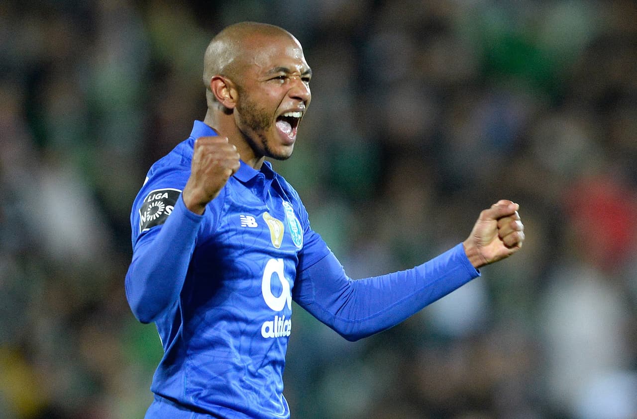 El argelino Yacine Brahimi abrió el marcador para el Porto al minuto 18 del partido.