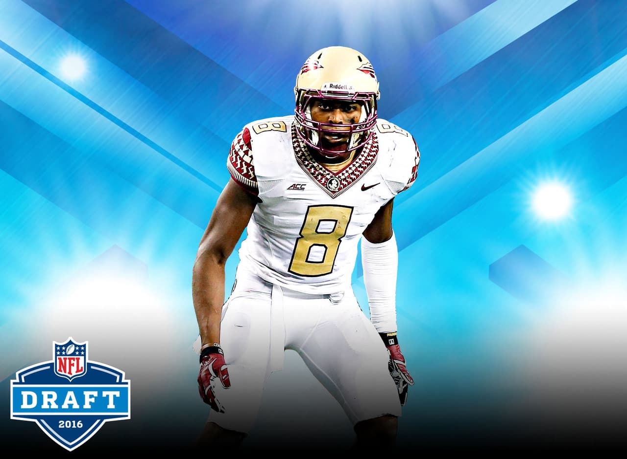 9.- Sin respecto para la defensiva: El CB Jalen Ramsey de Florida State podría ser elegido primero global. Es raro que un jugador defensivo sea elegido al inicio de un Draft, solo tres defensivos en los últimos 20 años han sido reclutados en esa posición (los alas defensivos Jadeveon Clowney en 2014, Mario Williams en 2006 y Courtney Brown en 2000. Ramsey sería el primer cornerback en lograrlo.