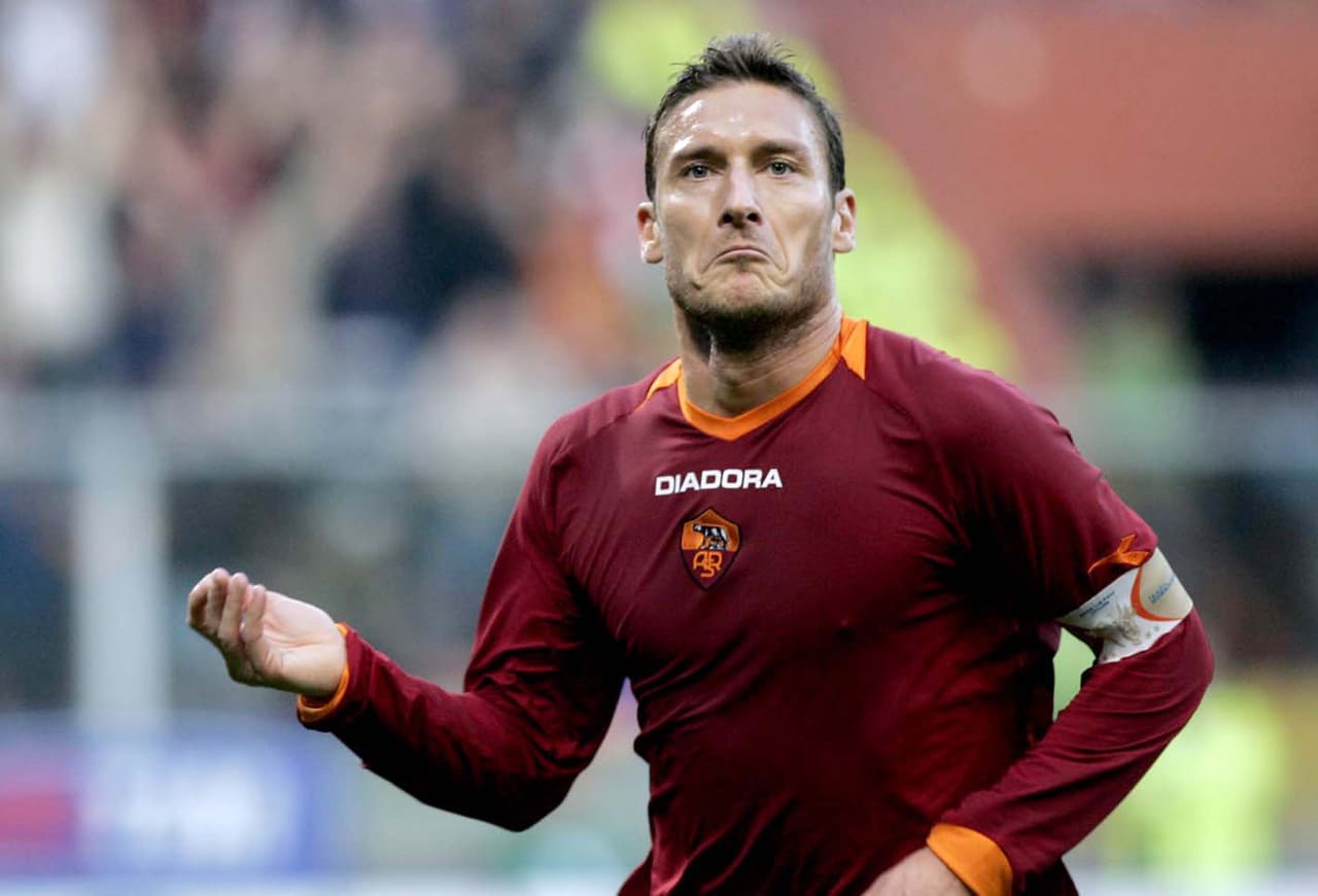 Francesco Totti, leyenda de la Roma, dio positivo por coronavirus