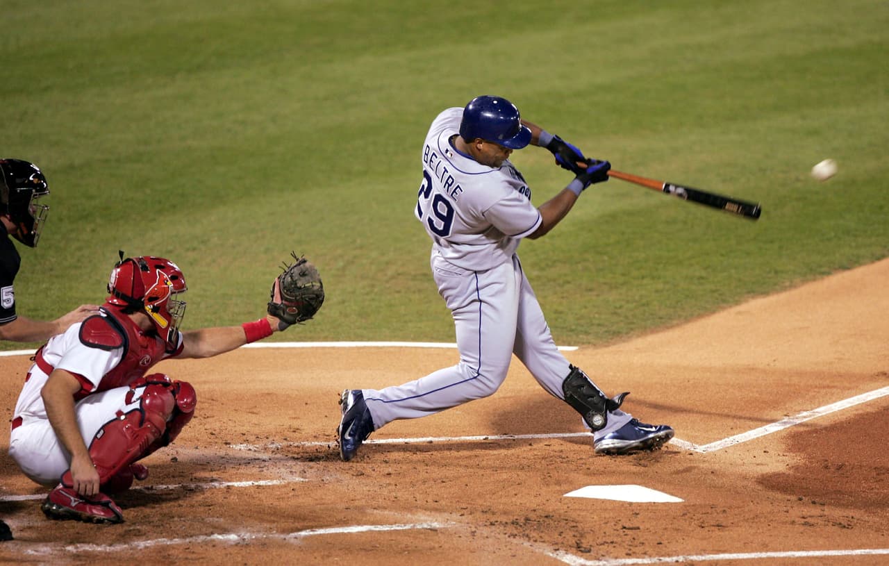En su comunicado, Beltré expresó su gratitud al exmanager de Dodgers Tommy Lasorda por "creer en este muchachito de República Dominicana cuando otros creían que era demasiado joven para subir".
