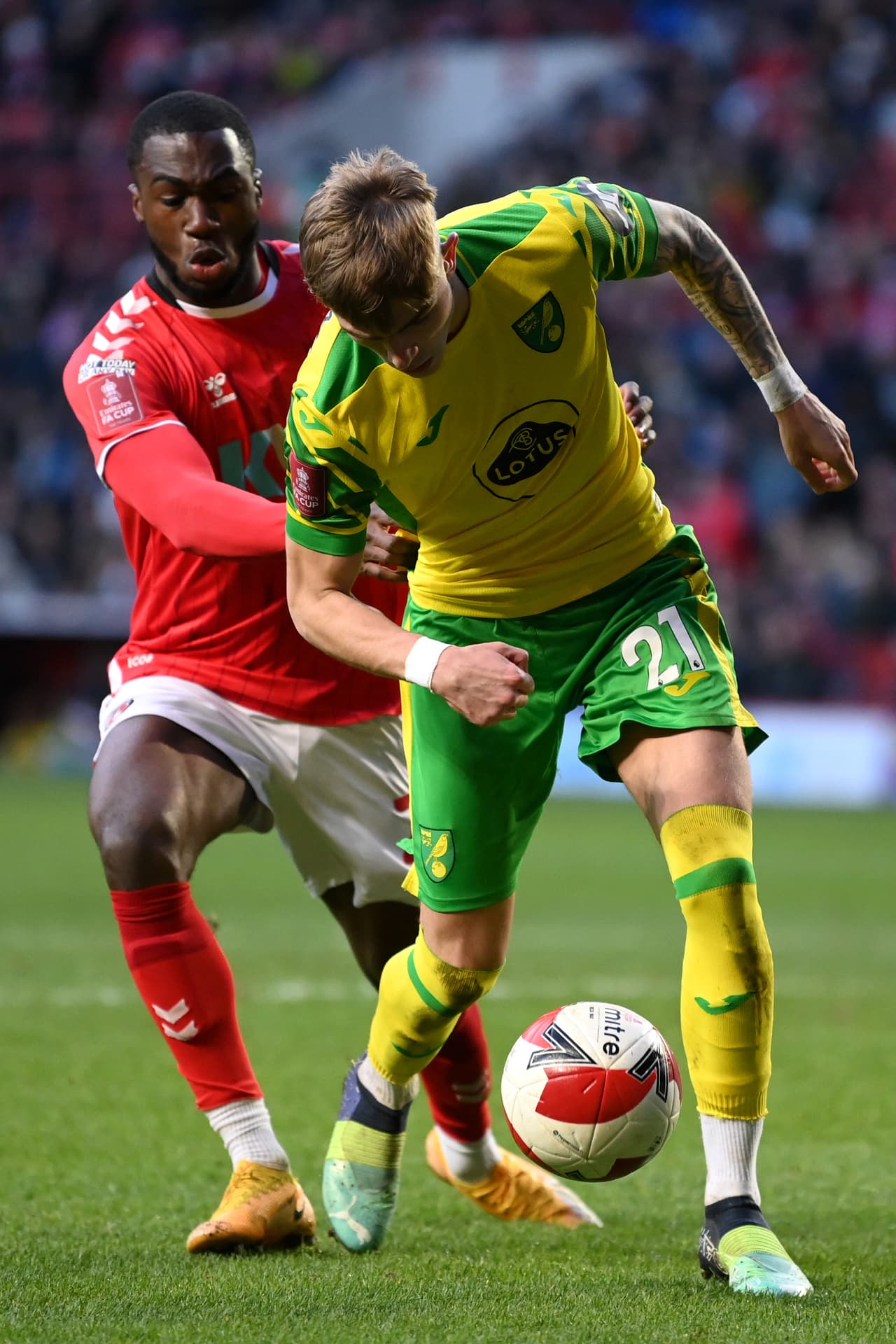 Norwich se impuso por la mínima ante Charlton en la FA Cup, con gol durante los últimos minutos del encuentro por parte de Milot Rashica.