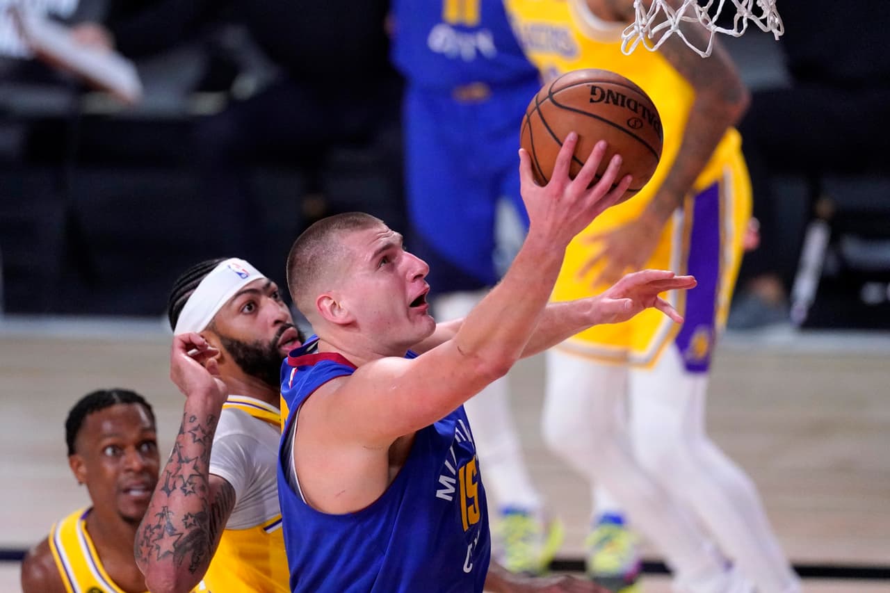 Los LA Lakers ‘pegan primero’ en la Final de Conferencia | Los Denver Nuggets, quienes terminaban con ventaja el primer cuarto, cayeron 126-114 en el duelo inicial de la serie.