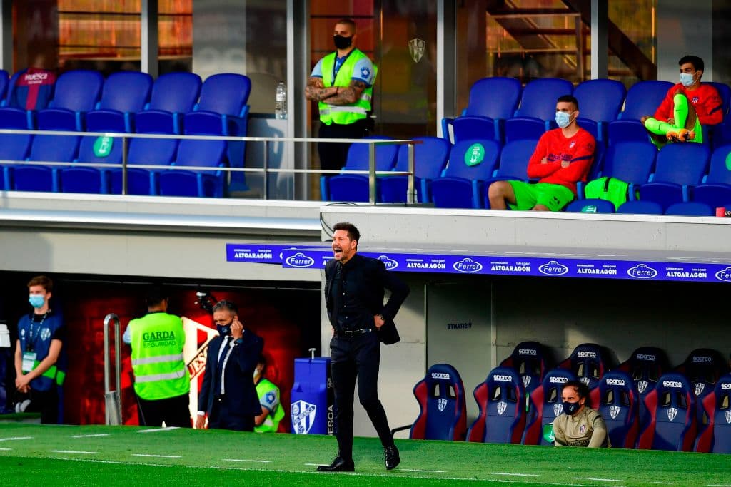 Se terminaba la primera mitad sin goles; ambas escuadras generaron pocas oportunidades.