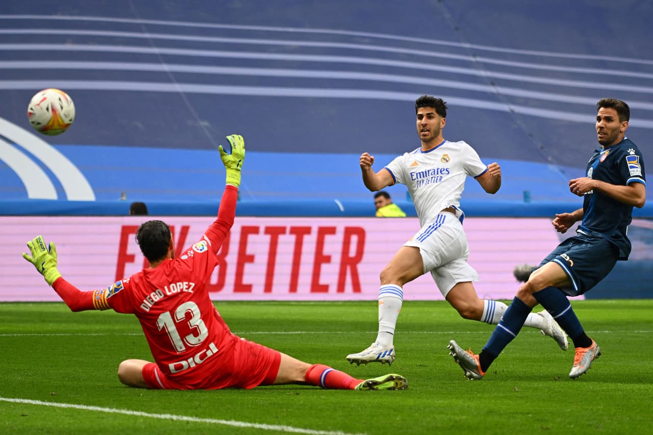 Real Madrid goleó 4-0 al Espanyol en el Santiago Bernabéu para proclamarse campeón en la Jornada 34 de LaLiga.