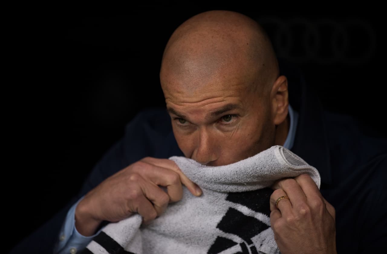 MADRID, SPAIN - JANUARY 10: Zinedine Zidane, Manager of Real Madrid looks on before the Copa del Rey, round of 16, second leg match between between Real Madrid and Numancia at estadio Santiago Bernabeu on January 10, 2018 in Madrid, Spain. (Photo by Denis Doyle/Getty Images)