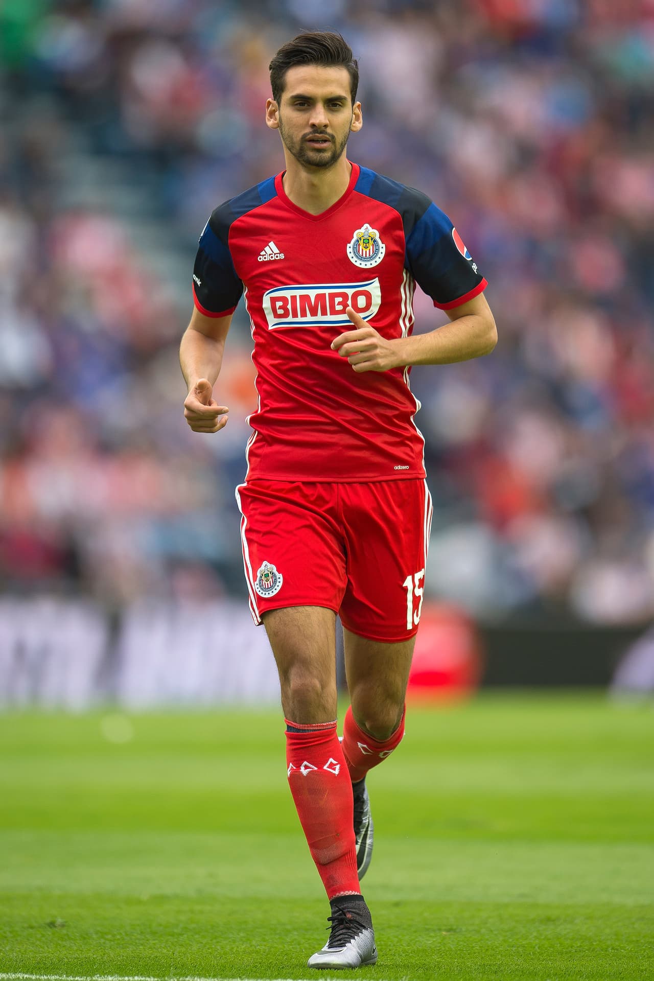 Raúl López: "Chivas me ilusiona somos muy ofensivos"