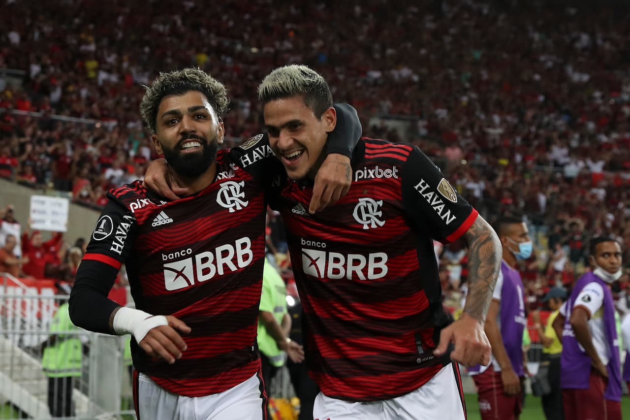 Flamengo arrolló 7-1 a Tolima en el Maracaná para avanzar a los Cuartos de Final con un global de 8-1.