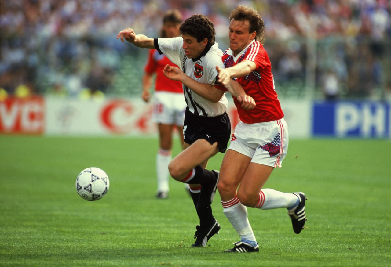 Checoslovaquia también fue uno de los países destacados con ocho participaciones en Mundiales, la última en Italia 90.