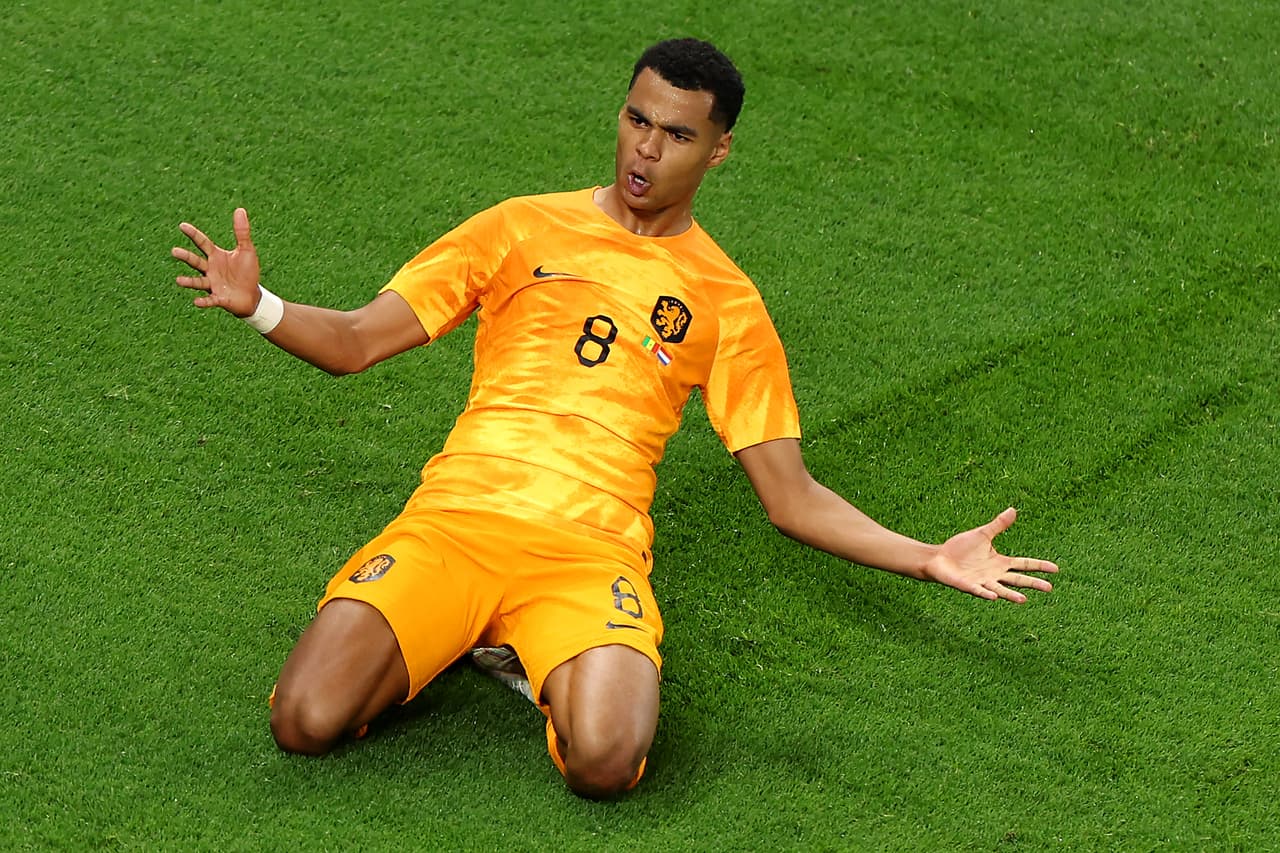 La Selección de Holanda sufrió para conseguir la victoria que se le presentó por fin en la segunda mitad gracias a los goles de Gakpo y Klaassen y así empatan con Ecuador siendo líderes en el Grupo A.