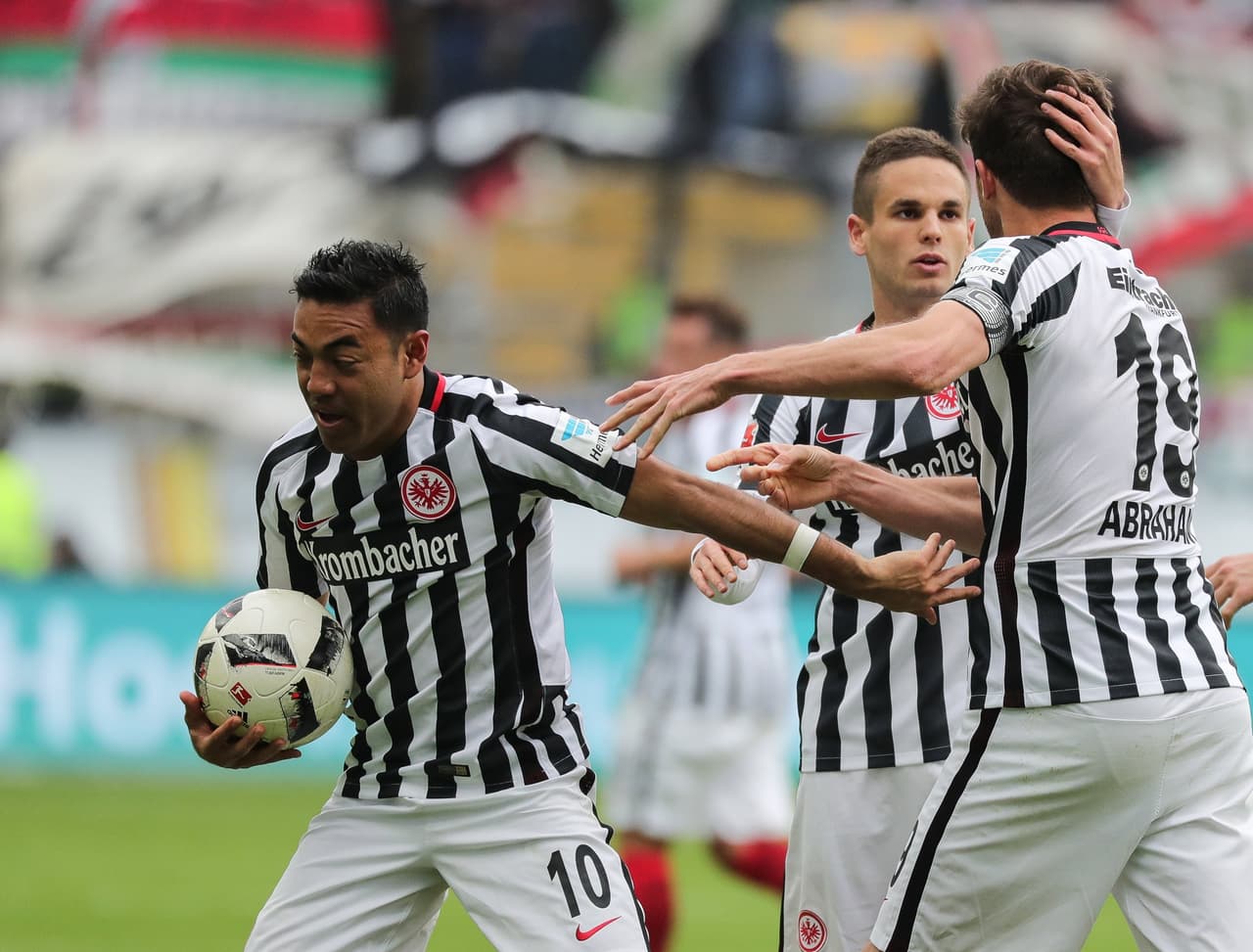 Sin embargo, el mexicano arengó a sus compañeros para buscar más, para ir por el triunfo.