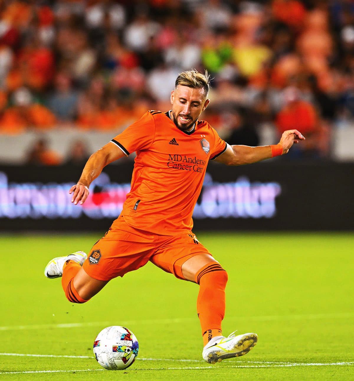 Héctor Herrera (Houston Dynamo) se ubica en el escalón 49 valuado en 3 millones de euros.