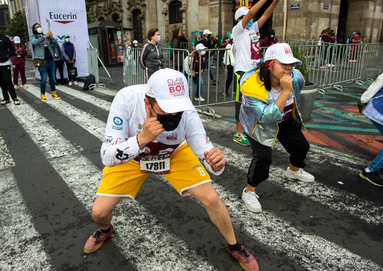 Los asistentes lucieron felices ante la presencia de múltiples estrellas del boxeo.
<br>