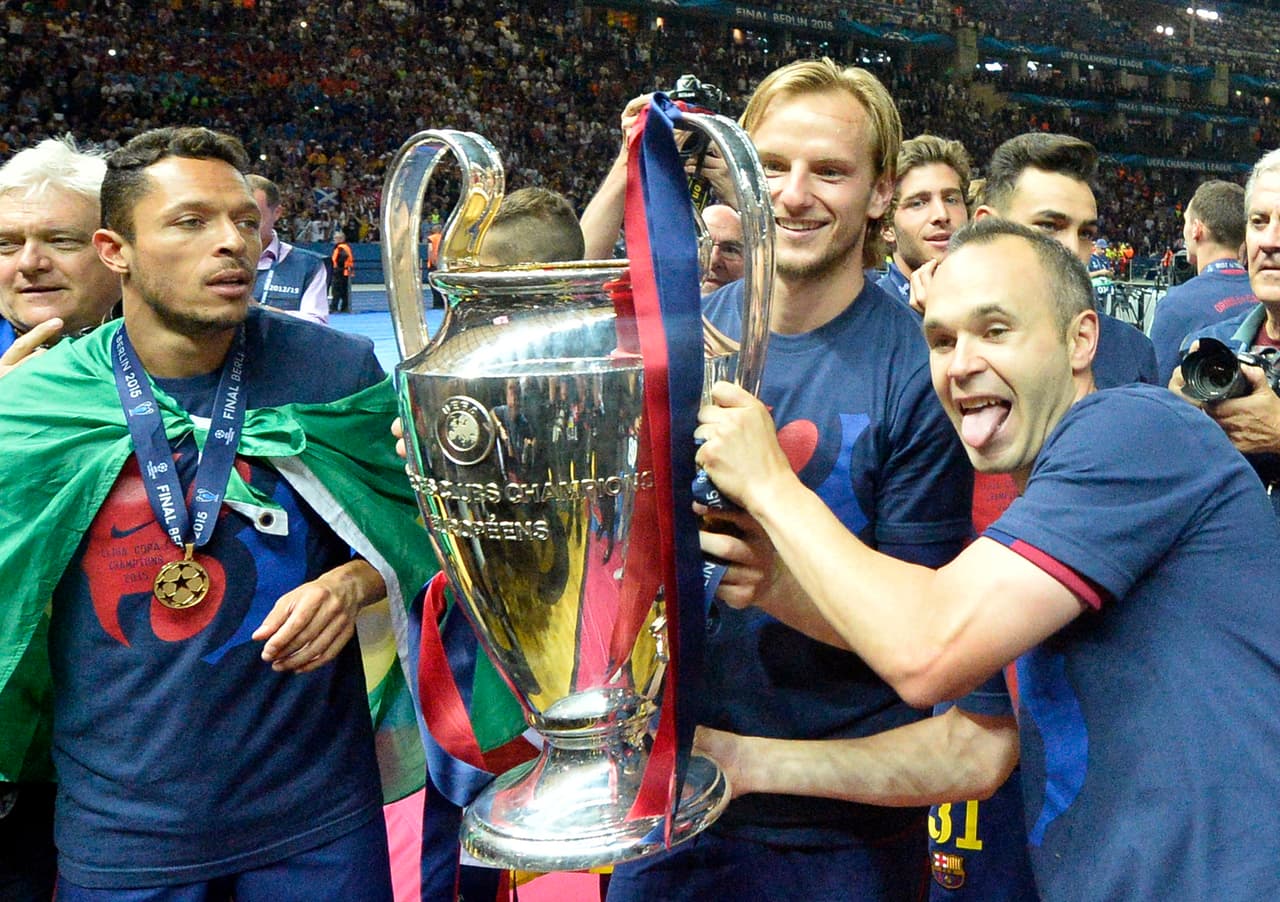 Iniesta, junto a Messi, es el jugador con más títulos en la historia del Barcelona de España y uno de los más ganadores a nivel mundial.