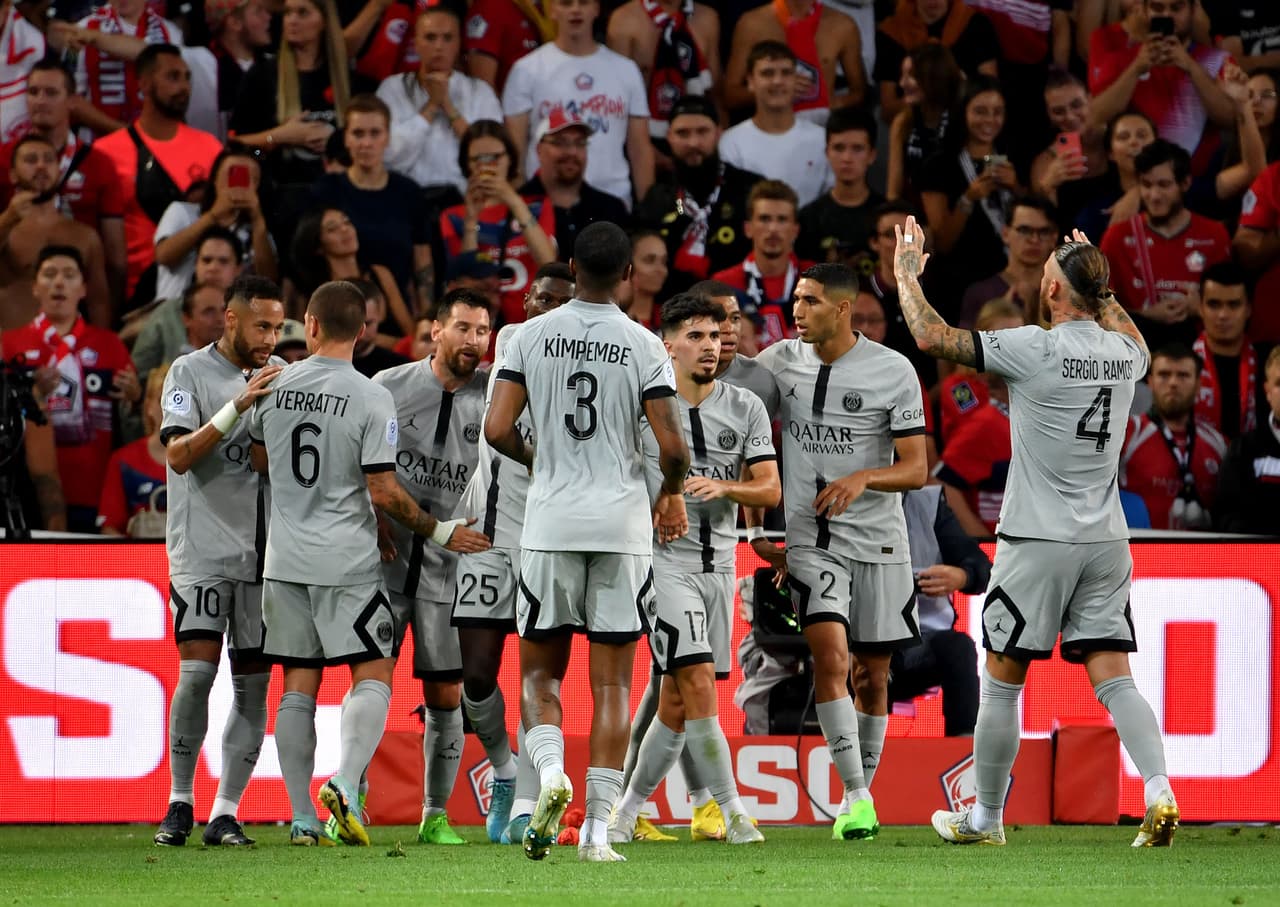 París Saint Germain se dio un festín de goles como vistante ante Lille y se afianzó como líder de la Ligue 1.