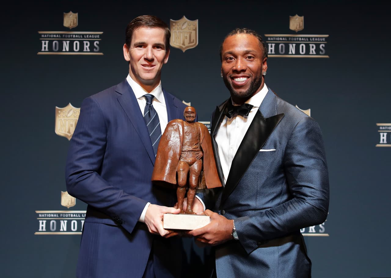 Walter Payton NFL Man of the Year:
<a href="http://www.nfl.com/player/elimanning/2505996/profile">Eli Manning</a>, New York Giants;
<a href="http://www.nfl.com/player/larryfitzgerald/2506106/profile">Larry Fitzgerald</a>, Arizona Cardinals