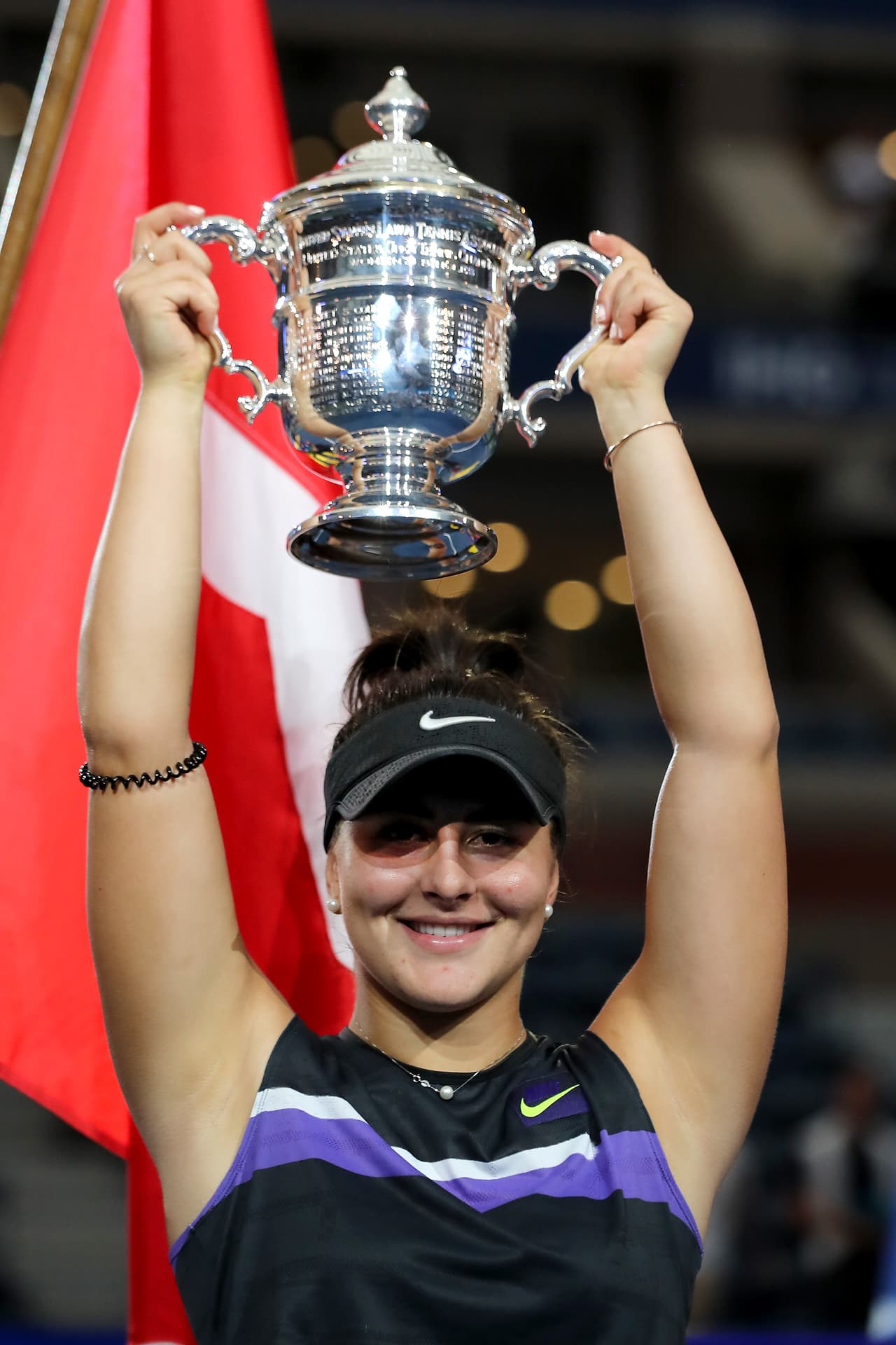 <b>Bianca Andreescu:</b> La extenista canadiense se impuso a Serena Williams en la Final del US Open femenino en la edición del 2019. Andreescu tiene 19 años de edad y cabe resaltar que antes de su nacimiento, Williams ya tenía cinco títulos mundiales en el tenis.