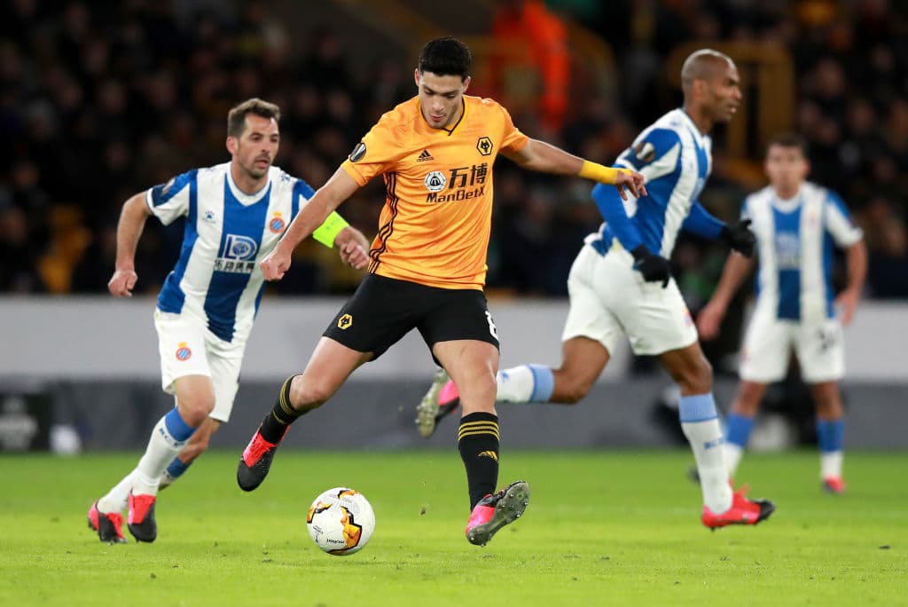 El mexicano corrió y lucho pero no pudo adueñarse de la pelota, ni generar jugadas que le permitieran anotar.