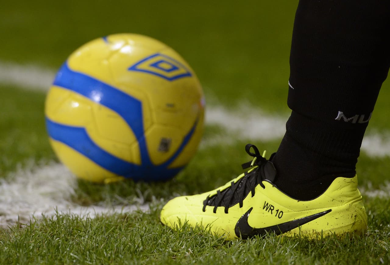 El delantero inglés los ha seguido usando por lo que ha tenido en su poder las diferentes ediciones de los Nike Total 90 en su carrera.