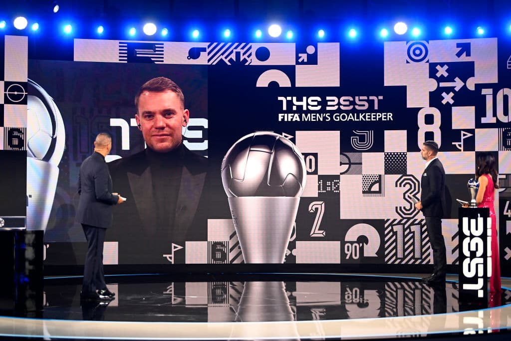 Manuel Neuer, jugador del Bayern Munich, fue el ganador como mejor portero del año.