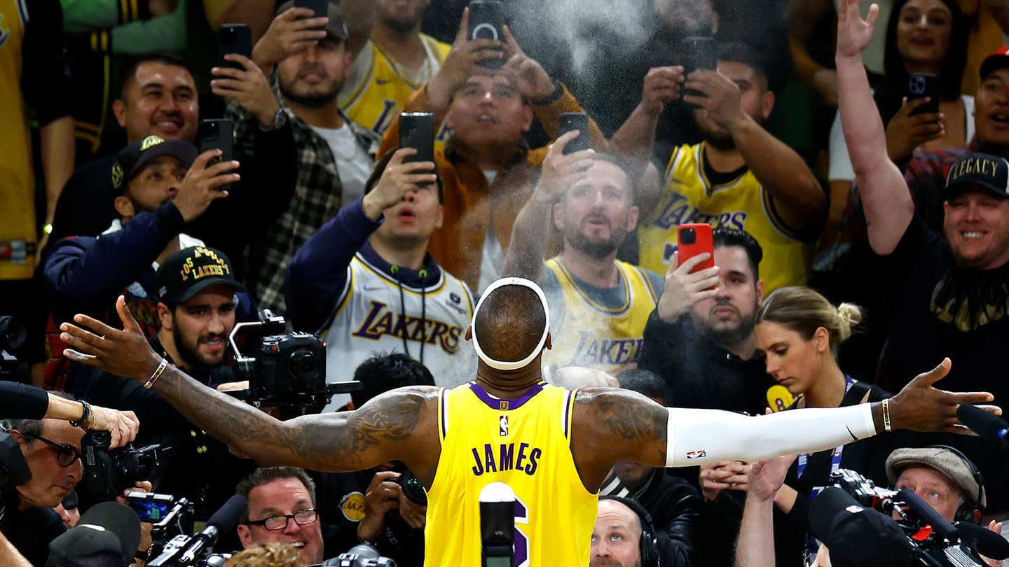 NBA: O valor milionário da camisa de LeBron James na noite do