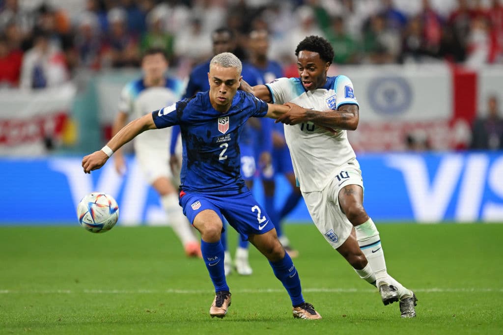 La selección estadounidense frenó a una Inglaterra plomiza y mereció más que el triste empate sin goles que sacó en esta segunda jornada del Grupo B del Mundial de Qatar.