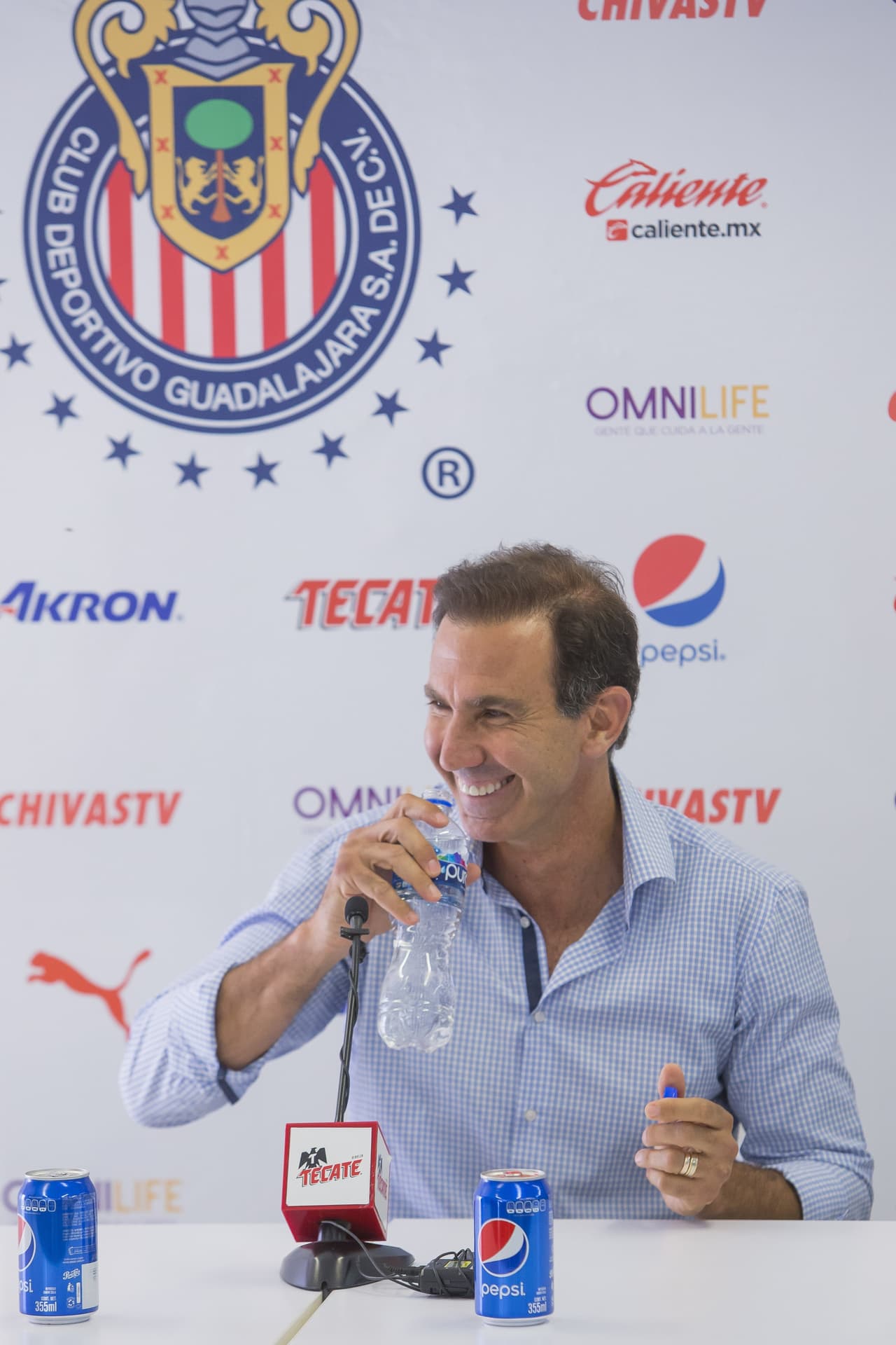 Lo que es una realidad es que parece que Francisco Gabriel de Anda sigue aprendiendo en su incipiente carrera como directivo y por ahora se ha quitado un peso de encima.