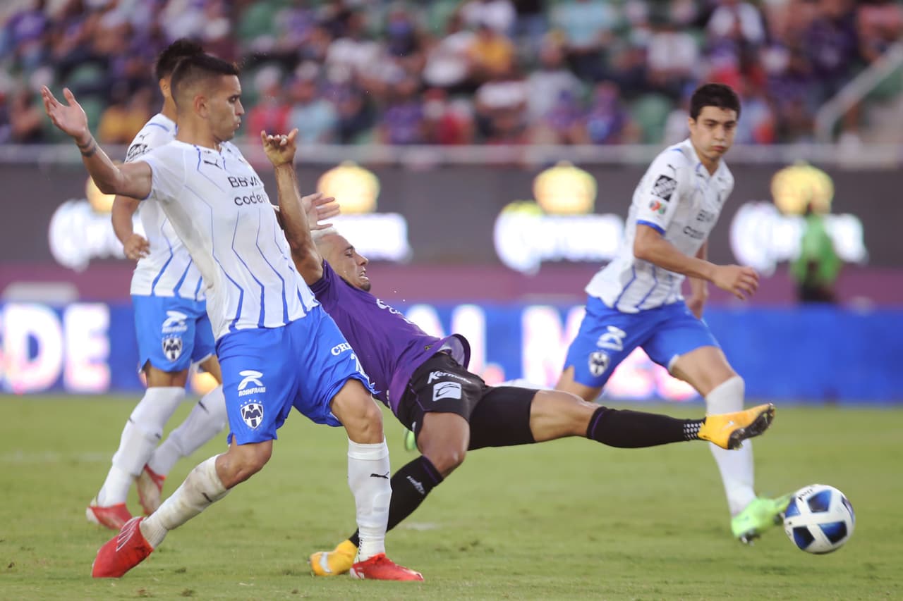 Néstor Vidrio y Arturo González marcan los únicos dos goles del empate 1-1 entre Mazatlán y Monterrey.