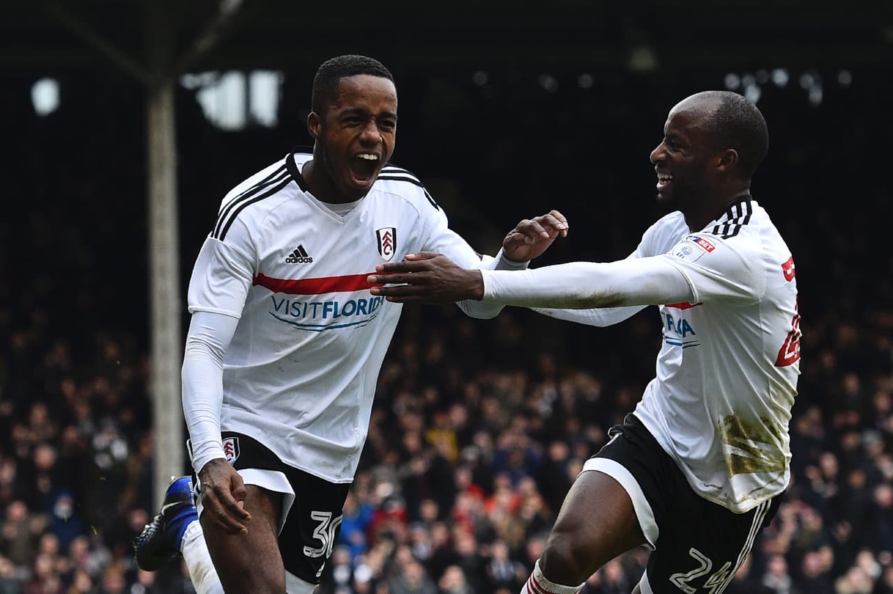 Ryan Sessegnon, lateral que ha brillado en el Fulham, estaría en la carpeta de contrataciones del Liverpool para la próxima temporada.