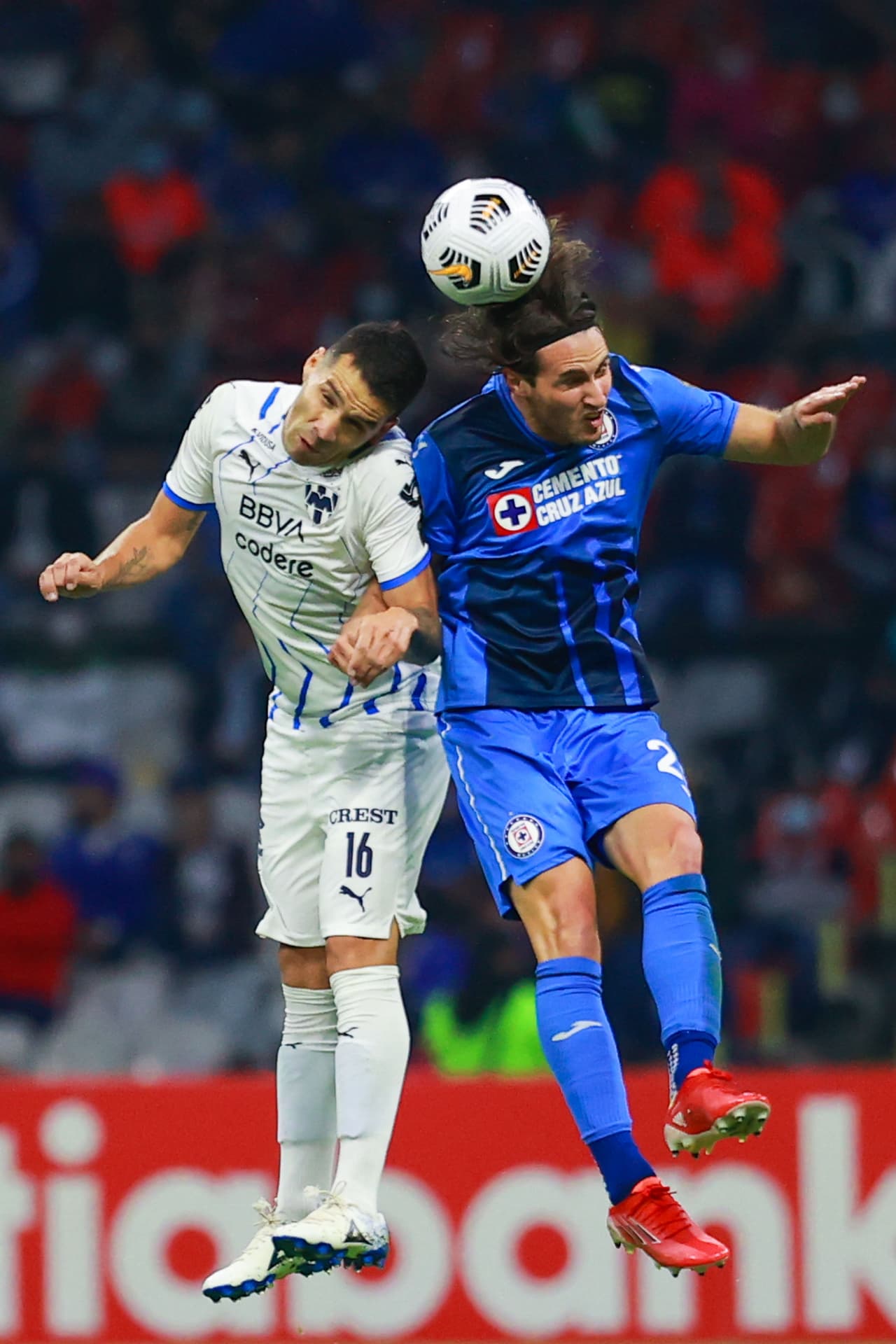 Con doblete de Rogelio Funes Mori y goles de Maximiliano Meza y Duván Vergara, Monterrey golea a CRuz Azul 1-4 y se mete a la final de la Concacaf Liga de Campeones.