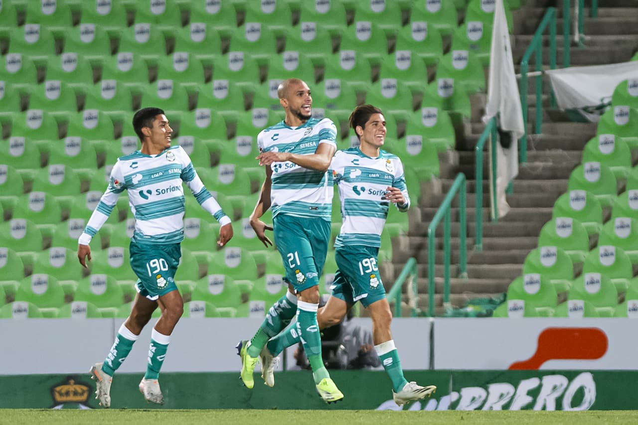 Con gol de Matheus Dória al 60', Santos vence 1-0 a Monterrey y se situan en la cuarta posición con 12 unidades. Los Rayados se quedan en la quinta plaza con 10 puntos, aunque al los regios les falta jugar un partido para igualar a los demás equipos.