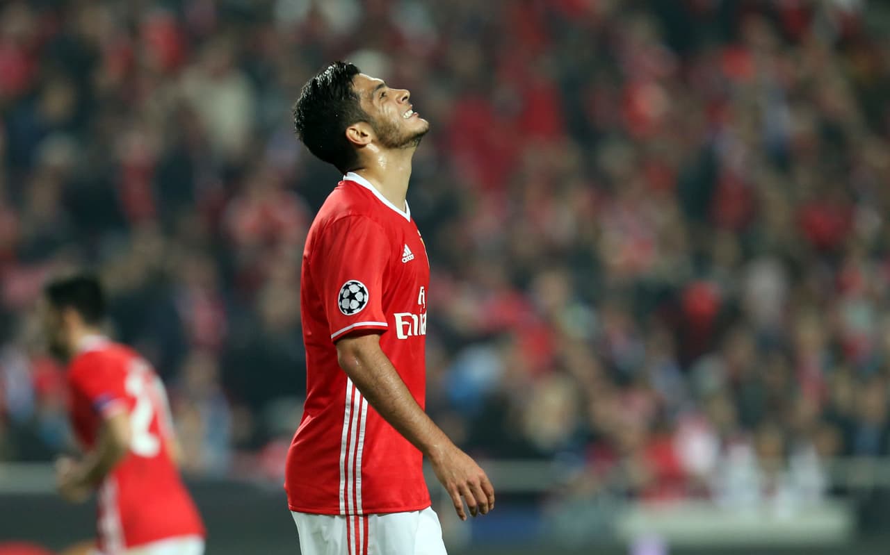 Benfica acusado de fraude fiscal después de la era de Raúl Jiménez