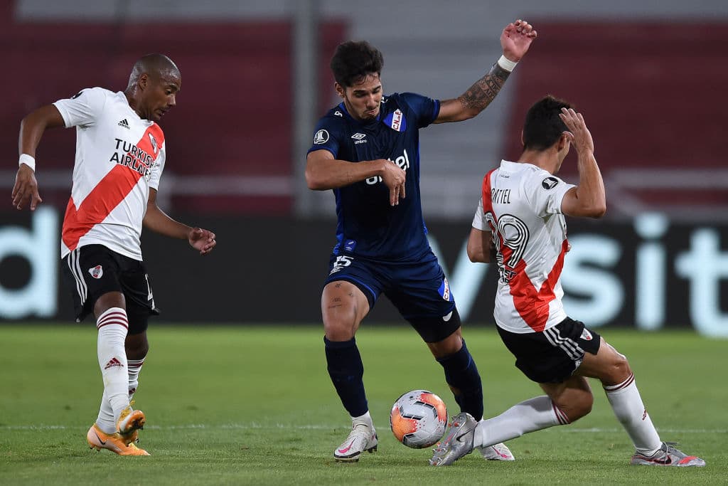 Con goles de Gonzalo Montiel al 67' y Bruno Zuculini al 90+6', River toma una cómoda ventaja en los cuartos de final.