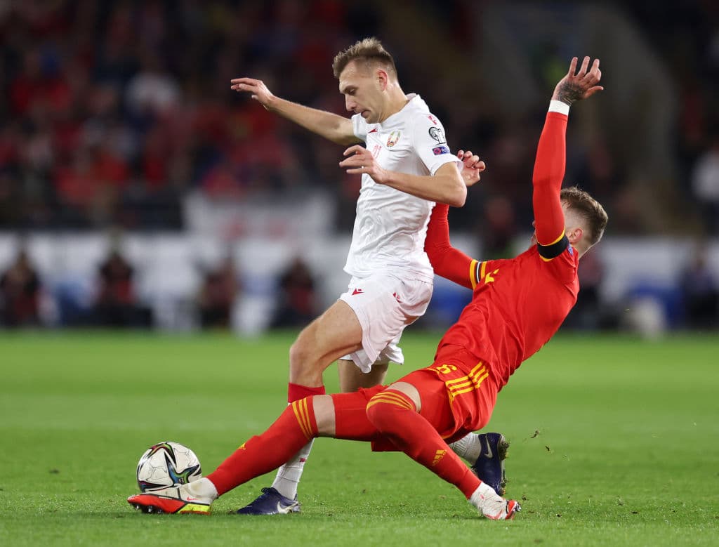 Montenegro despierta al final y le roban la victoria a Holanda al poner el empate 2-2 en el marcador, Bélgica no sufre mucho y vencen 3-1 a Estonia y Gales se encarga de golear a Bielorrusia 5-1.