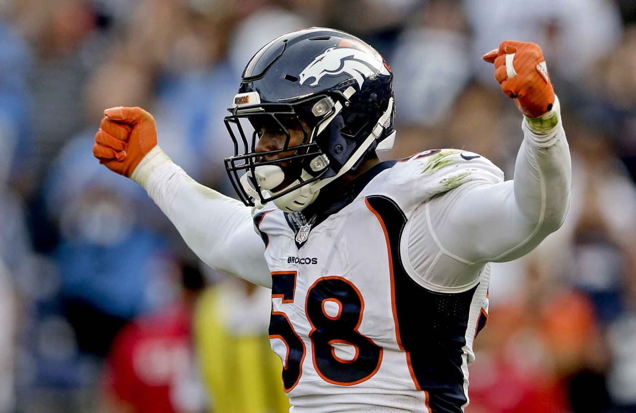 Von Miller logró dos capturas y fue parte de una gran actuación de la defensiva de los Broncos que vencieron 17-3 a los Chargers.