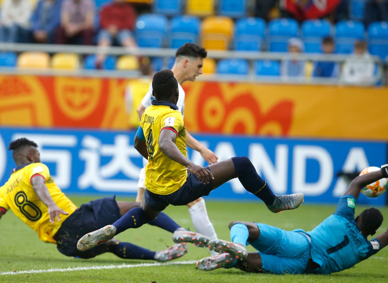 Ya en el segundo tiempo el Team USA se soltó más en busca del empate que forzara el tiempo extra, pero no consiguió la anotación.