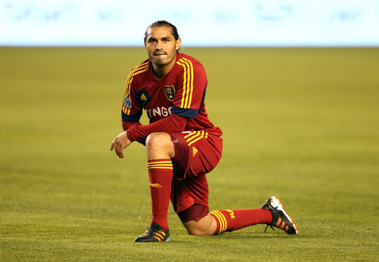 Aparte del daño, lo más triste es que el tanto de Espíndola en ese partido de MLS fue anulado por fuera de lugar.